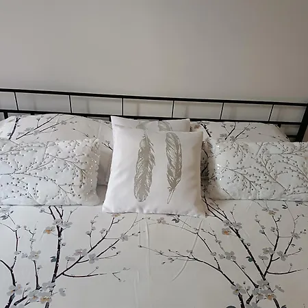 Holiday home Maison Familiale Les Hirondelles